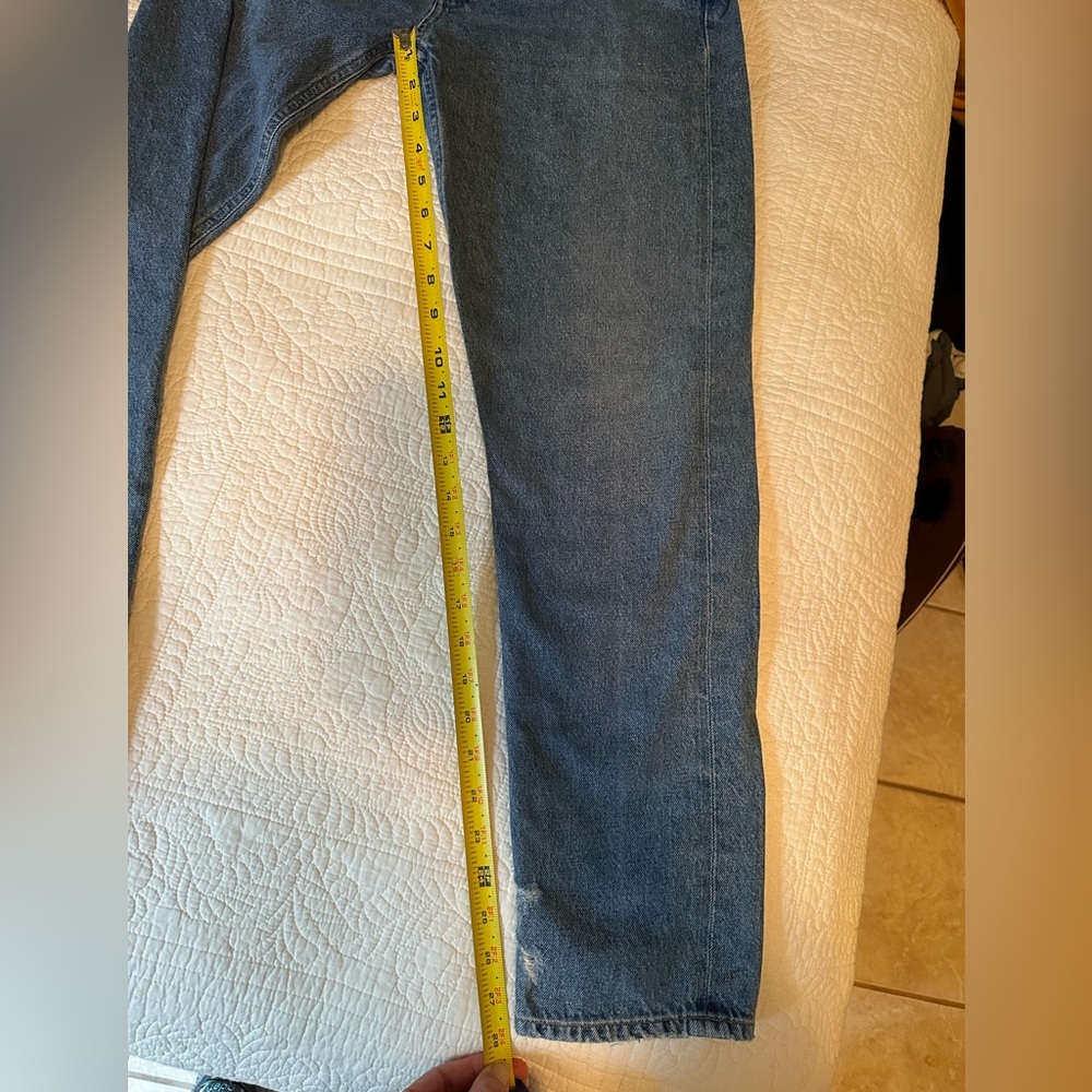 Agolde Straight Leg Jeans in Medium Blue Wash - Picture 11 of 11